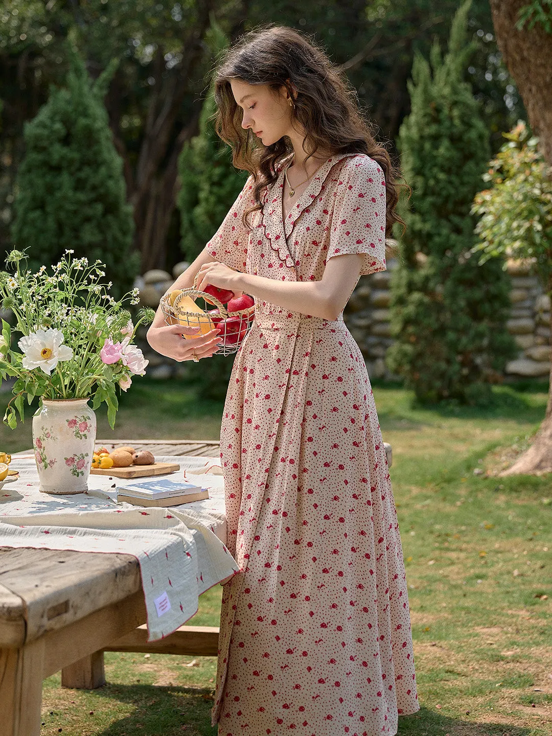 【Final Sale】Thea Ruffle V-Neck Floral Dot Dress