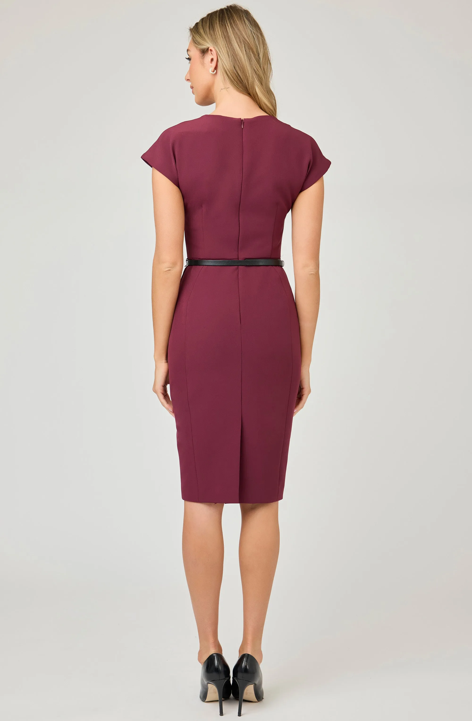 Fitted Dress with belt