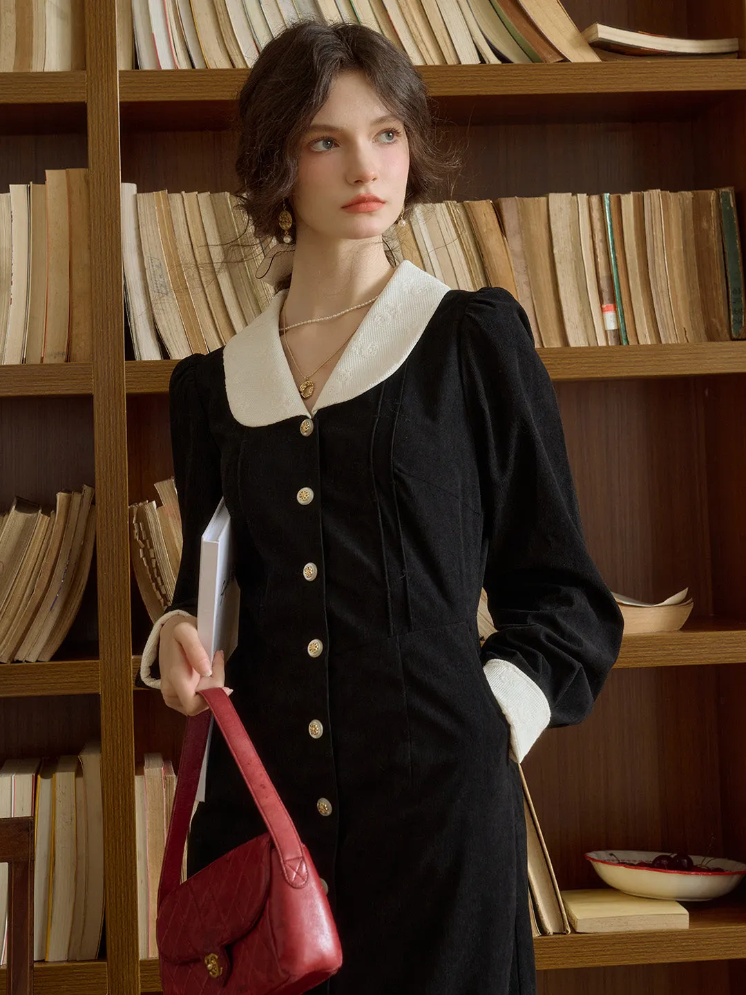 Lillie Retro Lapel Contrast Rose Lace Paneling Velvet Dress