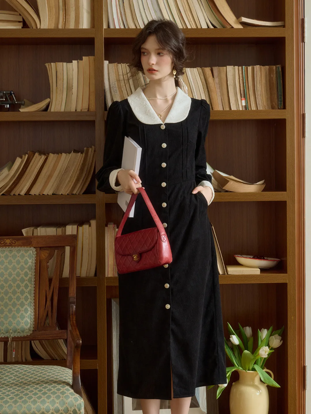 Lillie Retro Lapel Contrast Rose Lace Paneling Velvet Dress