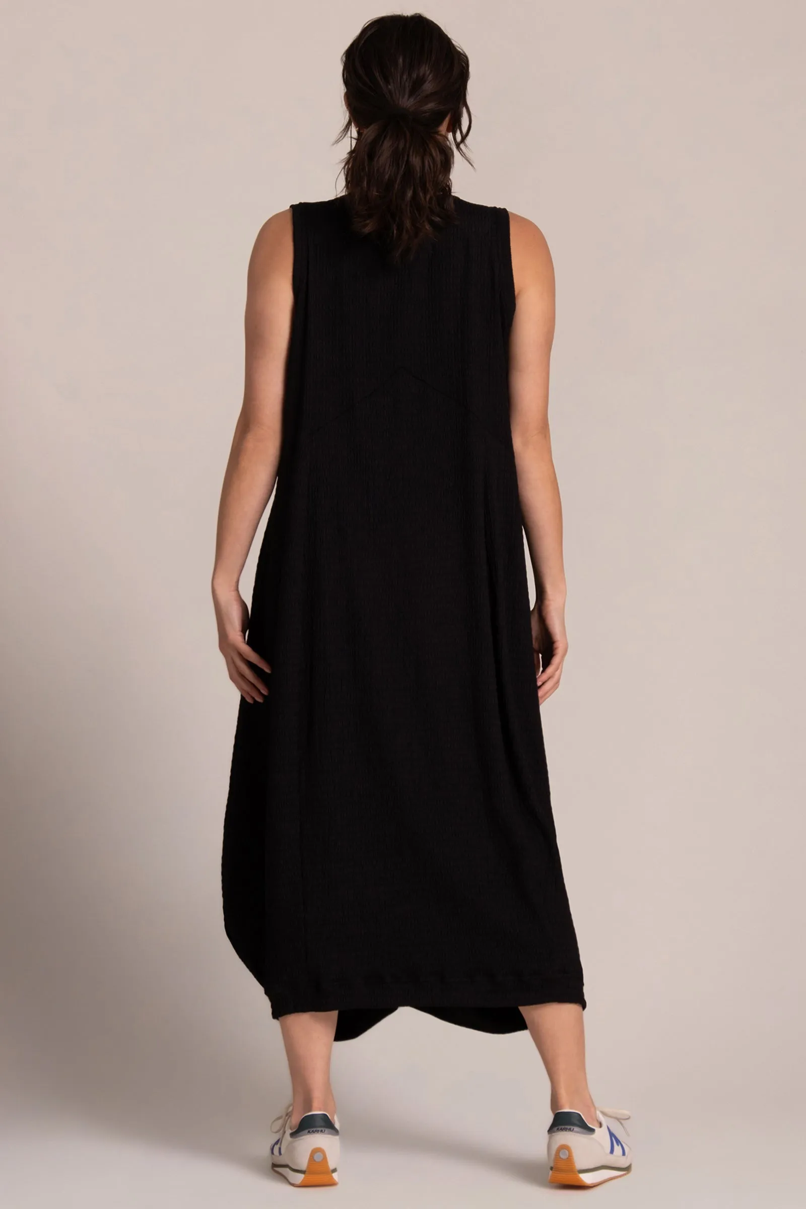 Popcorn Waffle Dress | Black