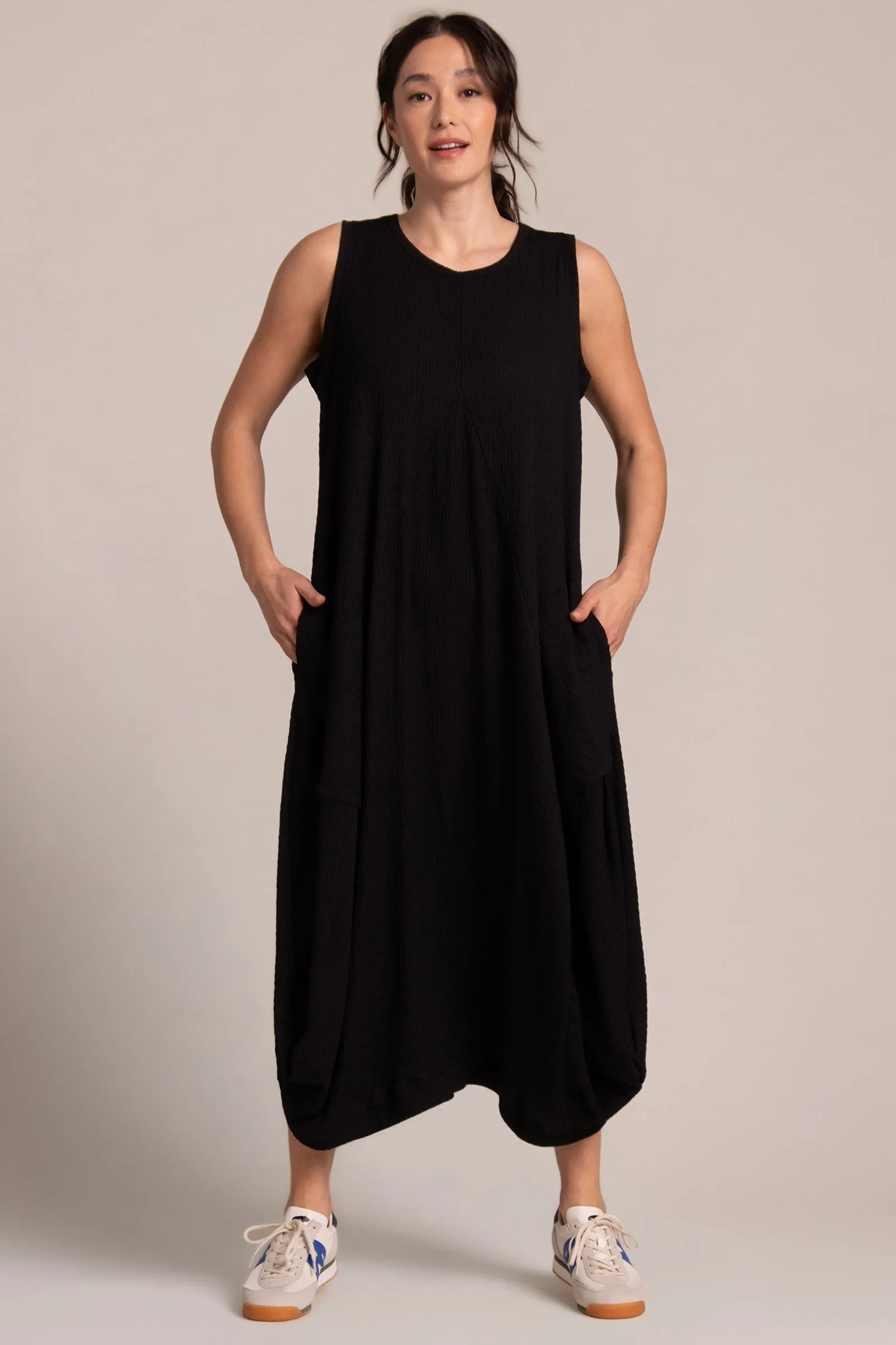 Popcorn Waffle Dress | Black