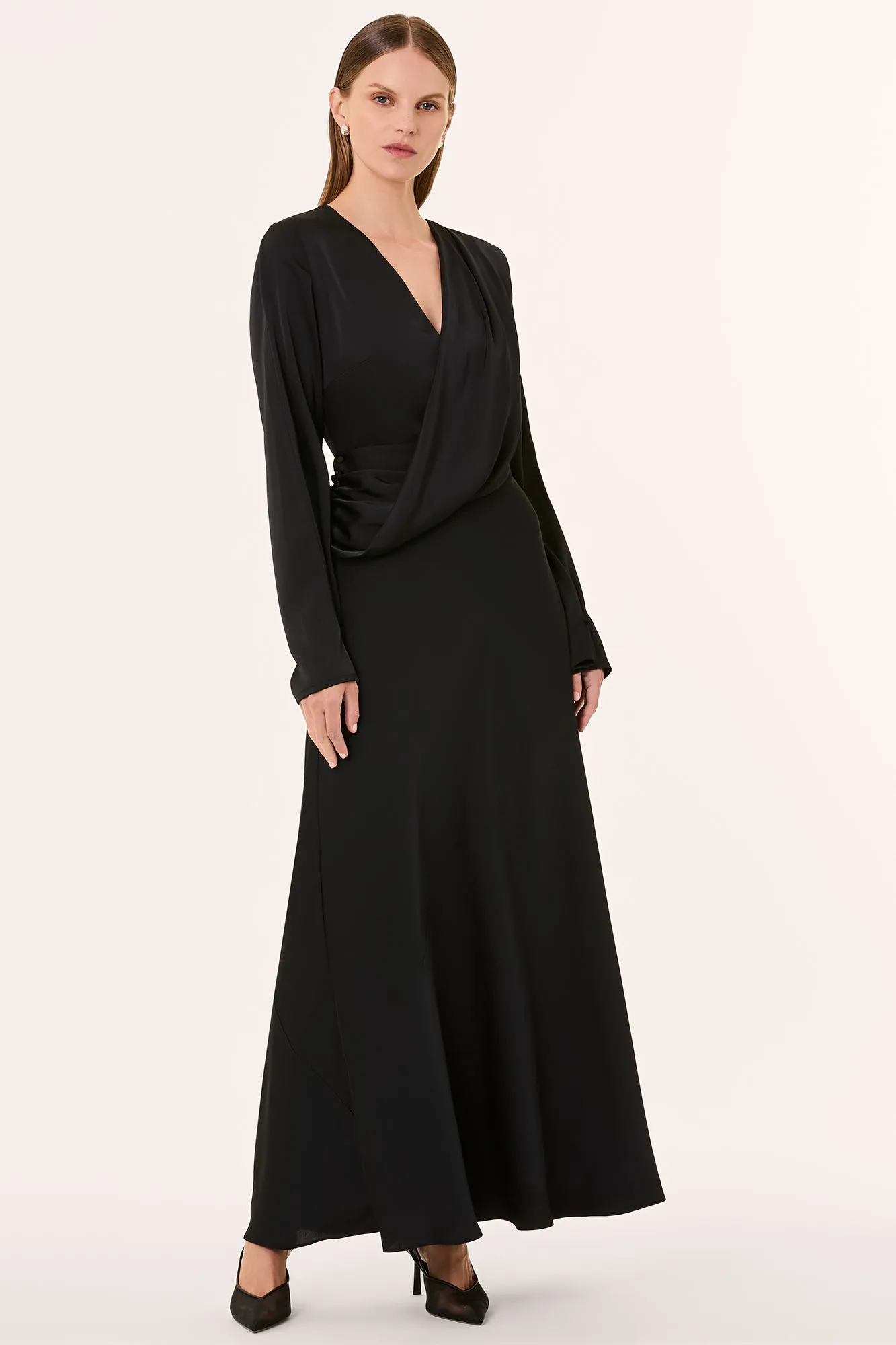 YURI DRESS - BLACK